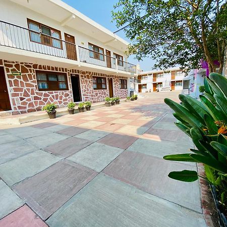 Hotel Avenida Ixmiquilpan Extérieur photo
