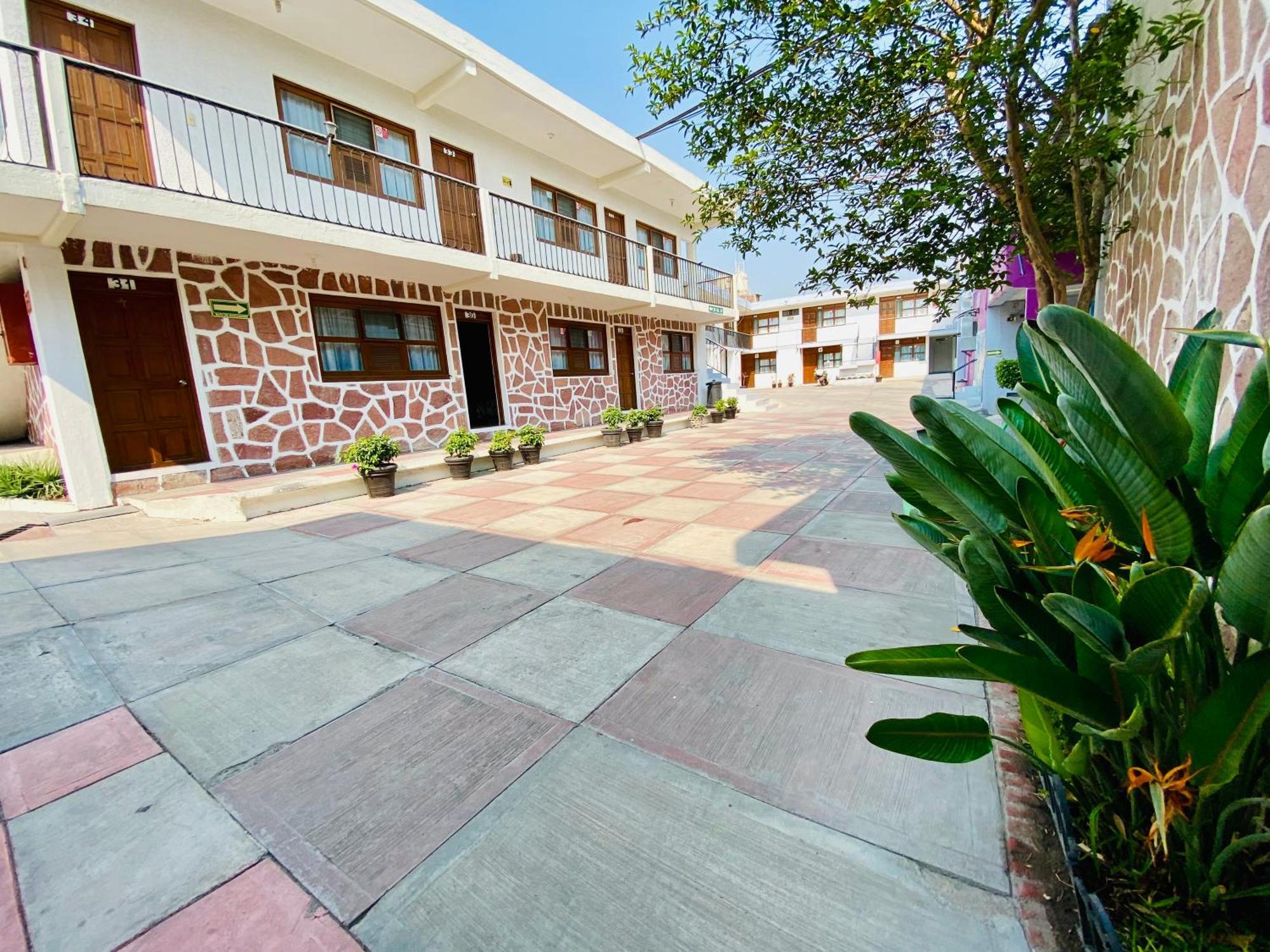 Hotel Avenida Ixmiquilpan Extérieur photo